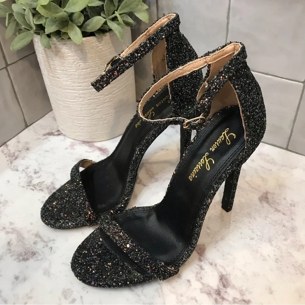 Lauren Lorraine Naomi Black sequin heel sandals Sz 7
